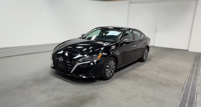 Thumbnail: 2025 Nissan Altima - 1