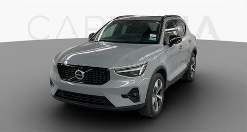 2026 Volvo XC40
