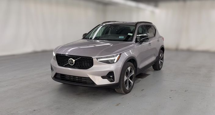 Thumbnail: 2026 Volvo XC40 - 1
