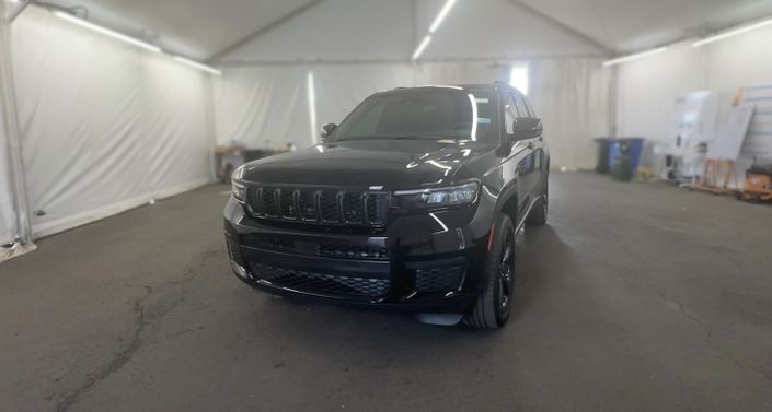 Thumbnail: 2023 Jeep Grand Cherokee L - 1