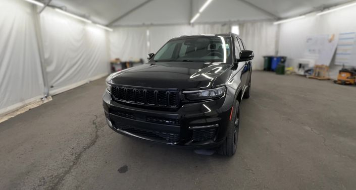 Thumbnail: 2023 Jeep Grand Cherokee L - 1