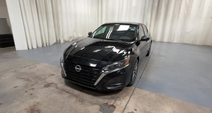 Thumbnail: 2025 Nissan Altima - 1