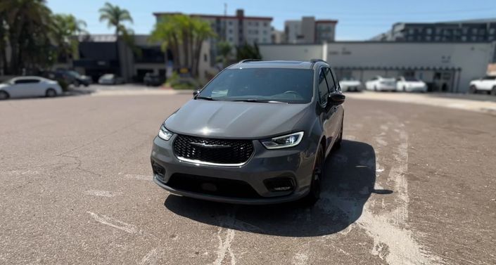 Thumbnail: 2025 Chrysler Pacifica - 1