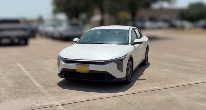 Thumbnail: 2026 Kia K4 - 1