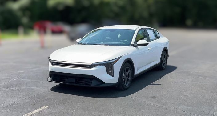 Thumbnail: 2026 Kia K4 - 1