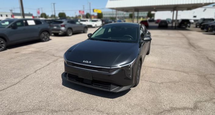 Thumbnail: 2026 Kia K4 - 1