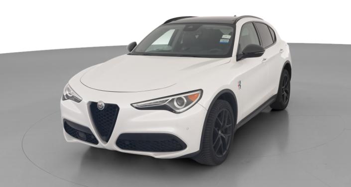 Thumbnail: 2019 Alfa Romeo Stelvio - 1