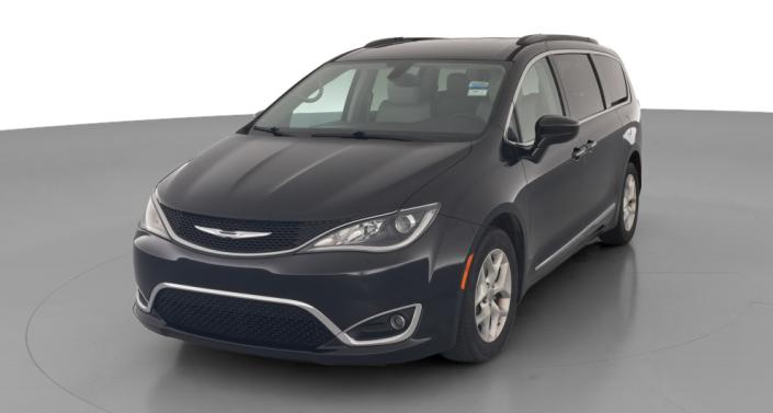 2017 Chrysler Pacifica Touring L -
                  Lorain, OH