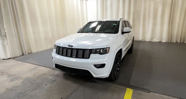 Thumbnail: 2018 Jeep Grand Cherokee - 1