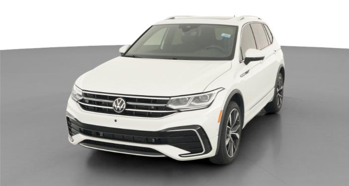 Thumbnail: 2022 Volkswagen Tiguan - 1