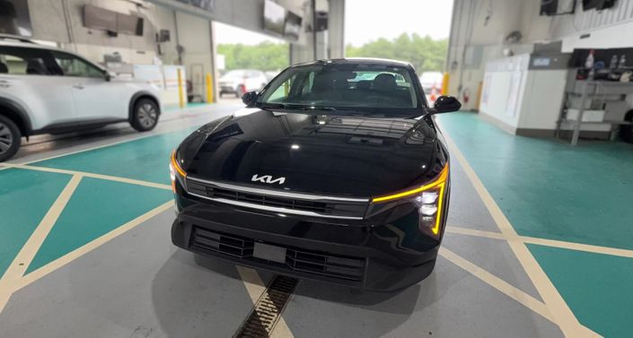 Thumbnail: 2025 Kia K4 - 1