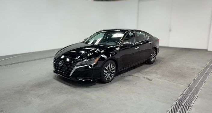 Thumbnail: 2025 Nissan Altima - 1