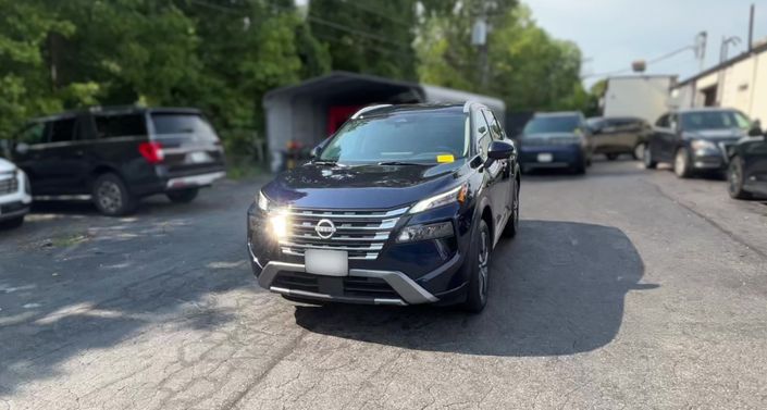 Thumbnail: 2026 Nissan Rogue - 1