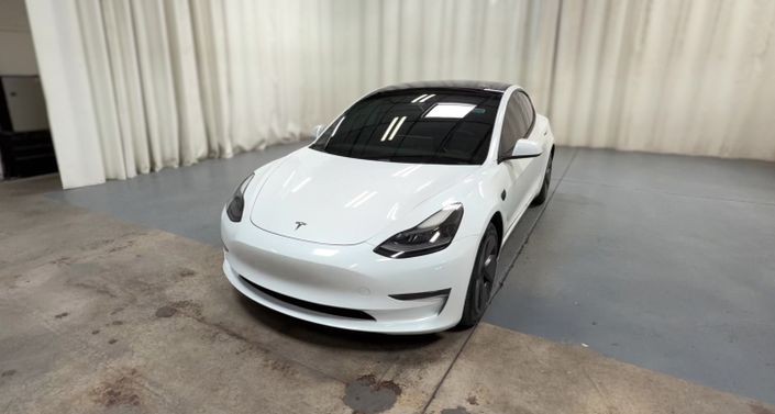 Thumbnail: 2021 Tesla Model 3 - 1