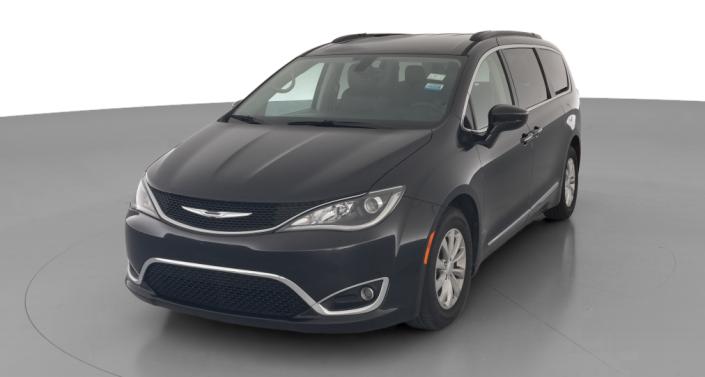 2017 Chrysler Pacifica Touring L -
                  Lorain, OH