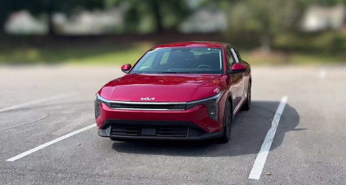 Thumbnail: 2025 Kia K4 - 1