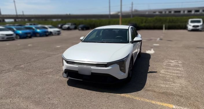 Thumbnail: 2026 Kia K4 - 1