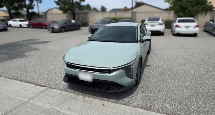 Thumbnail: 2025 Kia K4 - 1