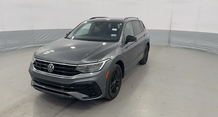 Thumbnail: 2022 Volkswagen Tiguan - 1