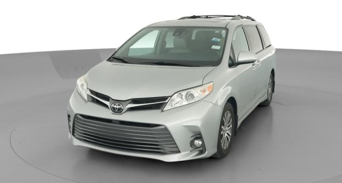 Thumbnail: 2020 Toyota Sienna - 1