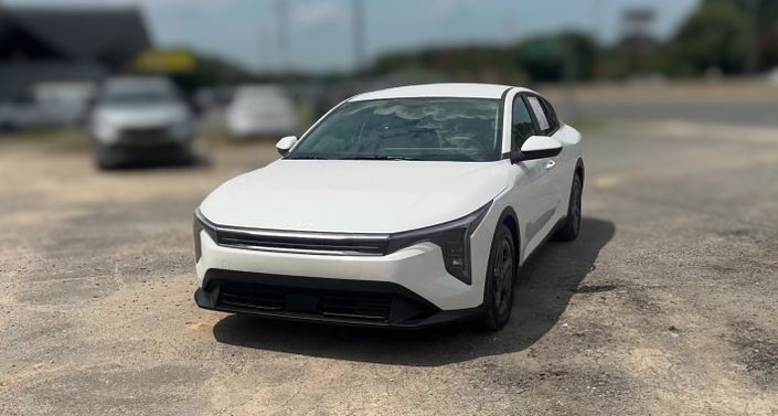 Thumbnail: 2026 Kia K4 - 1