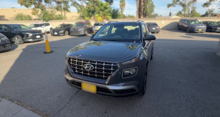 2025 Hyundai Venue SEL -
                  Ontario, CA