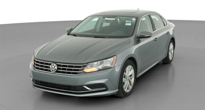 Thumbnail: 2018 Volkswagen Passat - 1