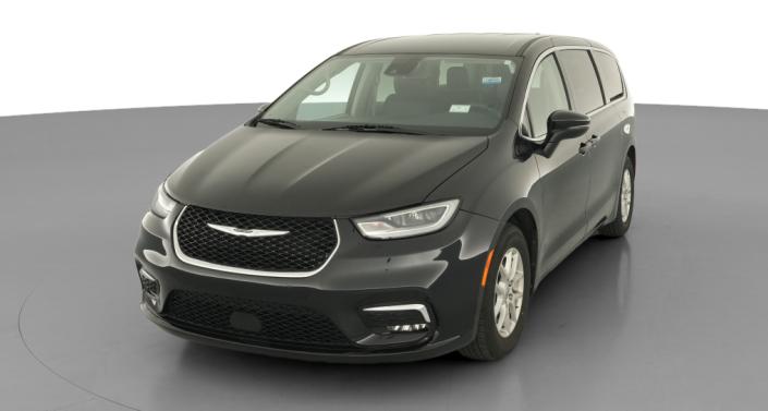 Thumbnail: 2023 Chrysler Pacifica - 1