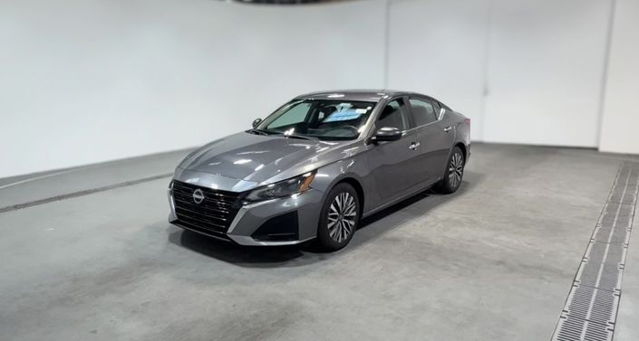 Thumbnail: 2025 Nissan Altima - 1
