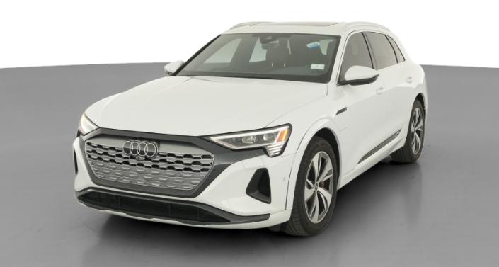 Thumbnail: 2024 Audi Q8 e-tron - 1