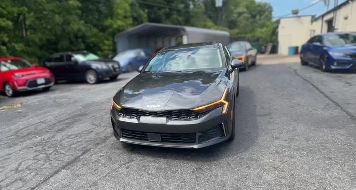 Thumbnail: 2025 Kia K5 - 1