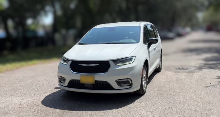 Thumbnail: 2025 Chrysler Pacifica - 1
