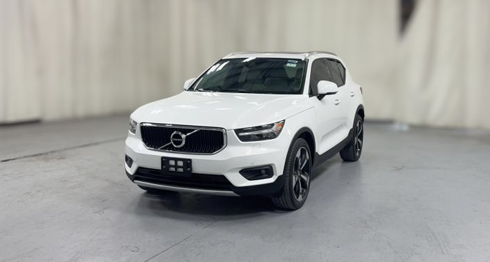 Thumbnail: 2022 Volvo XC40 - 1