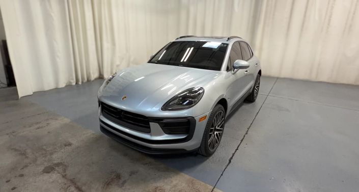 Thumbnail: 2024 Porsche Macan - 1