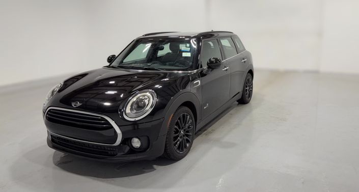 2017 MINI Cooper Clubman  -
                  Fairview, OR