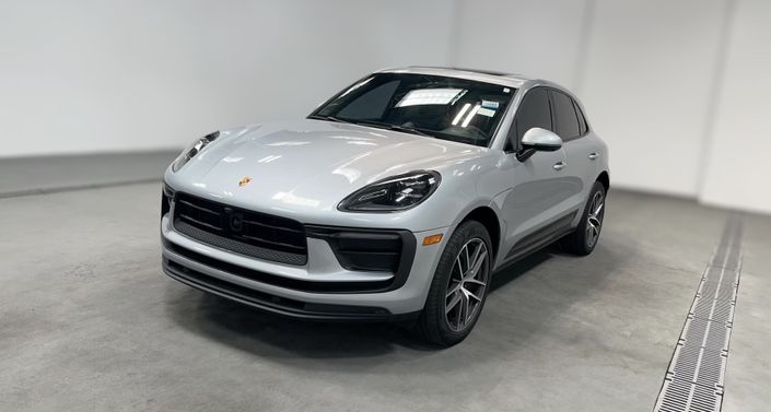 Thumbnail: 2023 Porsche Macan - 1