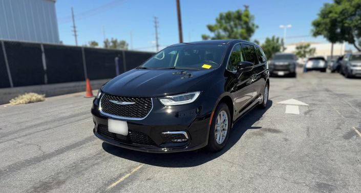 Thumbnail: 2024 Chrysler Pacifica - 1