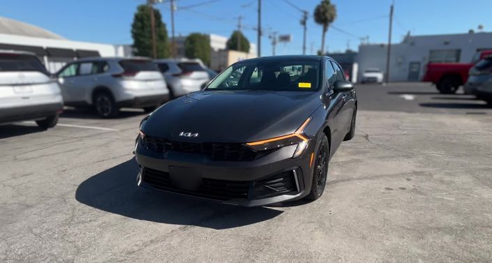 Thumbnail: 2025 Kia K5 - 1