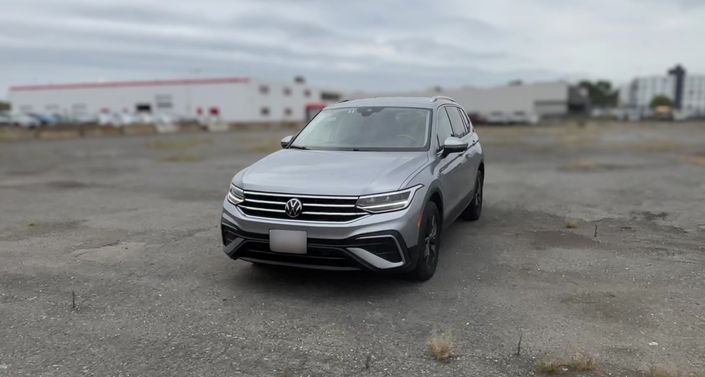 Thumbnail: 2024 Volkswagen Tiguan - 1