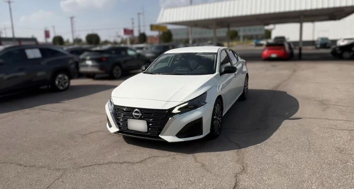Thumbnail: 2025 Nissan Altima - 1