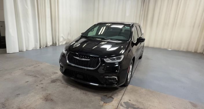 Thumbnail: 2025 Chrysler Pacifica - 1