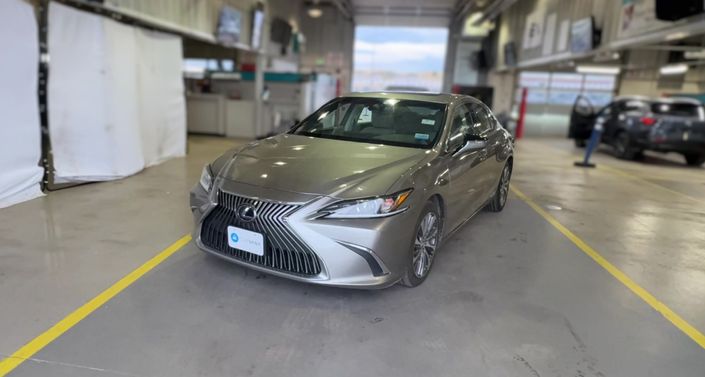 Thumbnail: 2020 Lexus ES - 1