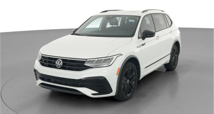 Thumbnail: 2022 Volkswagen Tiguan - 1