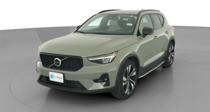 Thumbnail: 2023 Volvo XC40 - 1