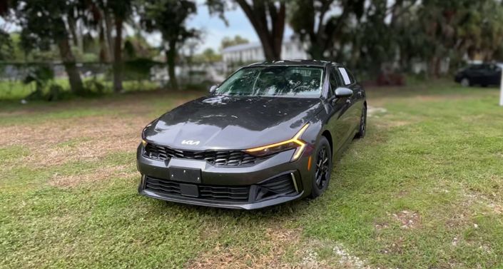 Thumbnail: 2025 Kia K5 - 1