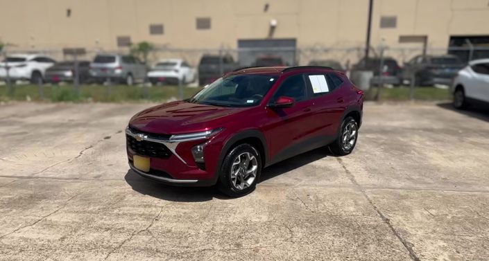 Thumbnail: 2025 Chevrolet Trax - 1