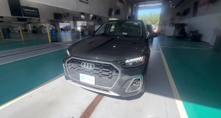 Thumbnail: 2023 Audi Q5 - 1