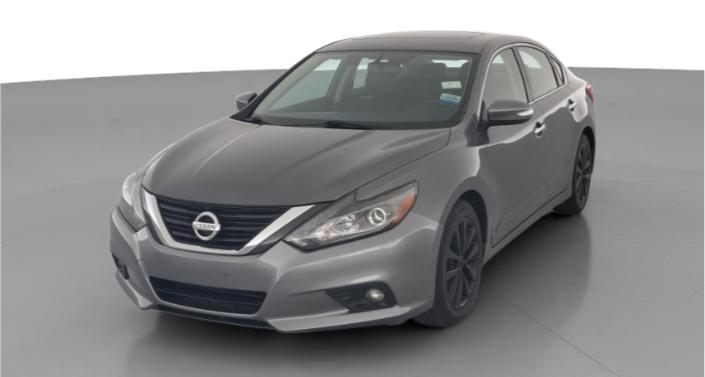 Thumbnail: 2017 Nissan Altima - 1