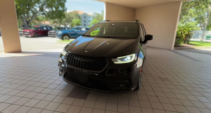 Thumbnail: 2025 Chrysler Pacifica - 1