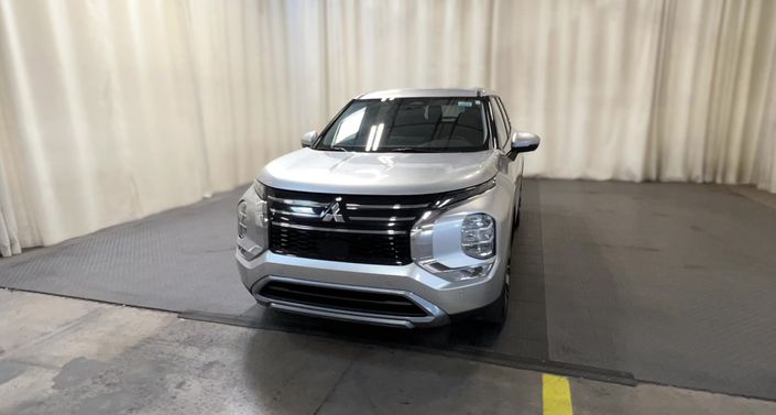 Thumbnail: 2025 Mitsubishi Outlander - 1